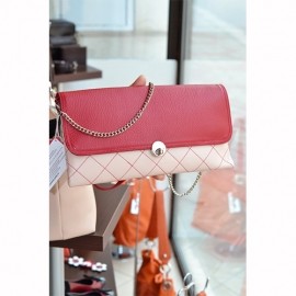 Plicul cu lant ornamental