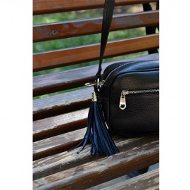 Poseta cross-body cu ornamente tip flori, poseta din piele