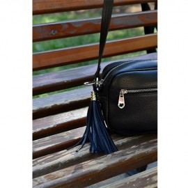 Poseta cross-body cu ornamente tip flori, poseta din piele